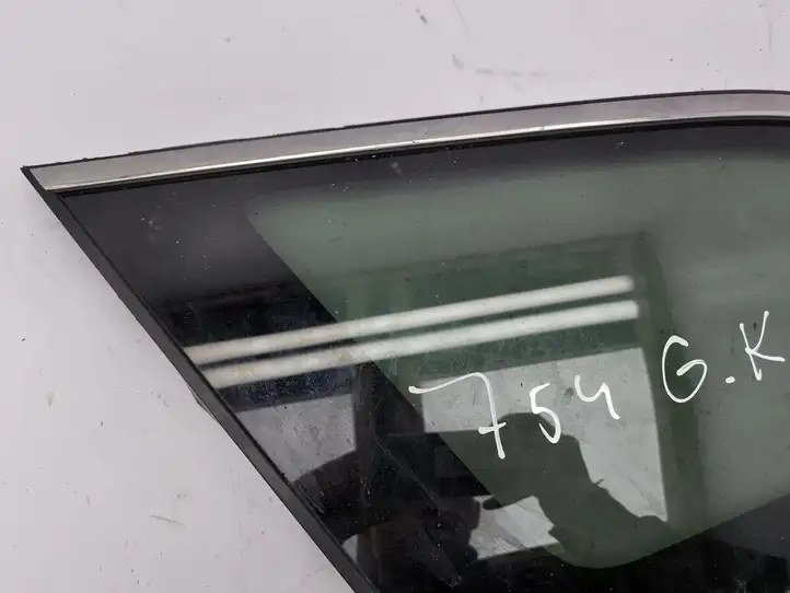 Toyota Corolla E210 E21 (2018 - ) Заднее боковое стекло — фото 4