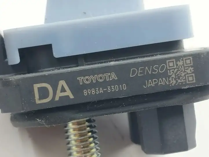 Toyota RAV 4 (XA50) (2018 - ) 8983A33010 Датчик удара SRS — фото 2