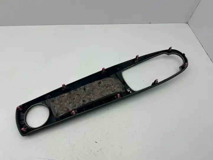 Toyota Yaris (2009 - 2012) 554700D030 Отделка внутренней панели салона — фото 2