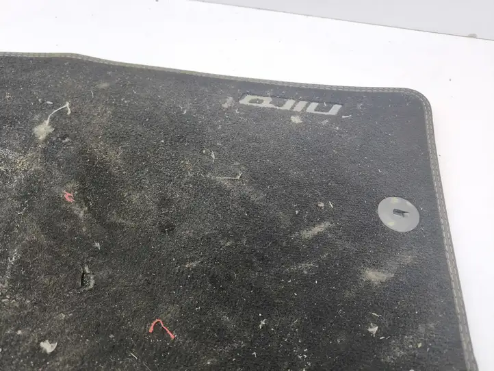 Kia Niro (2016 - ) Передний коврик салона — фото 7