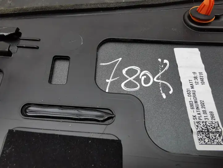 Audi Q2 - (2016 - ) 81A853377A Облицовка заднего бокового стекла — фото 8
