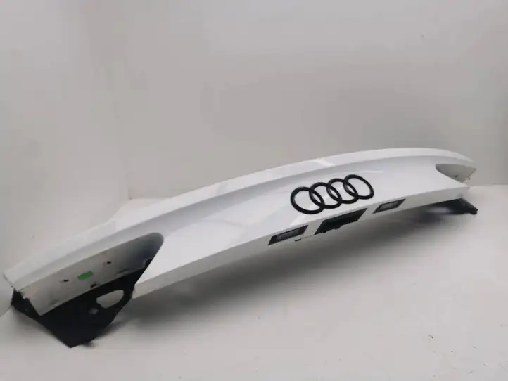 Audi A7 S7 4G (2010 - 2014) 4G8827086K Подсветка номера — фото 3