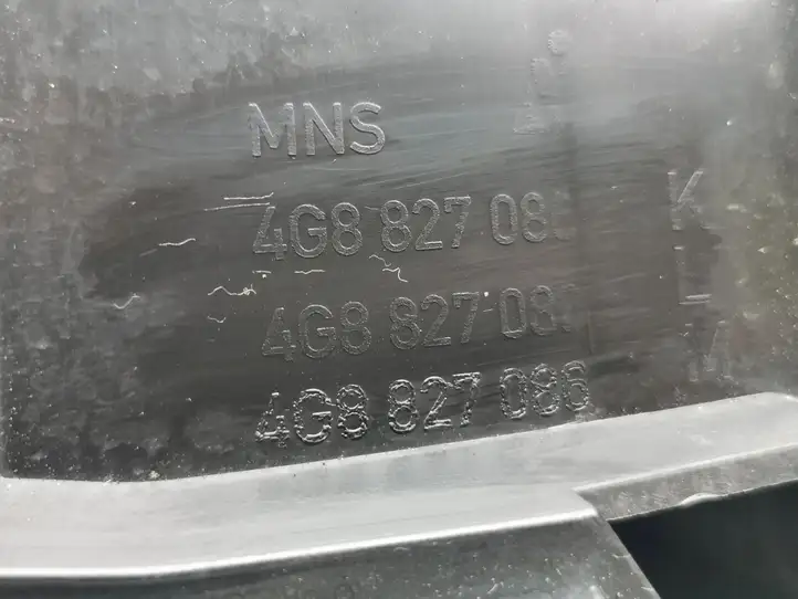 Audi A7 S7 4G (2010 - 2014) 4G8827086K Подсветка номера — фото 7