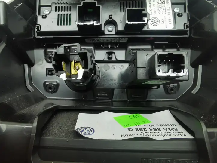 Volkswagen Tiguan (2016 - 2020) 3G0907049D Задний воздушный дефлектор — фото 2