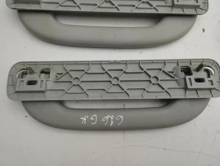 Mercedes-Benz Vito Viano W639 (2003 - 2010) A6398150036 Комплект потолочных ручек — фото 5