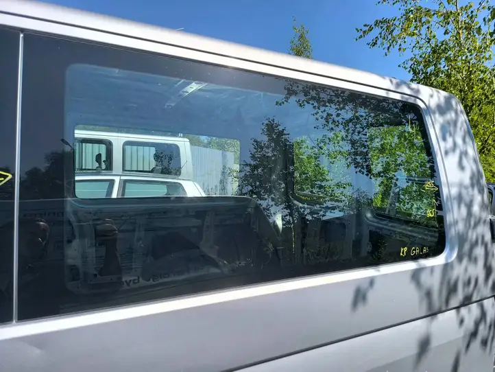Volkswagen Transporter - Caravelle T5 (2003 - 2009) 43R00049 Заднее боковое стекло — фото 4