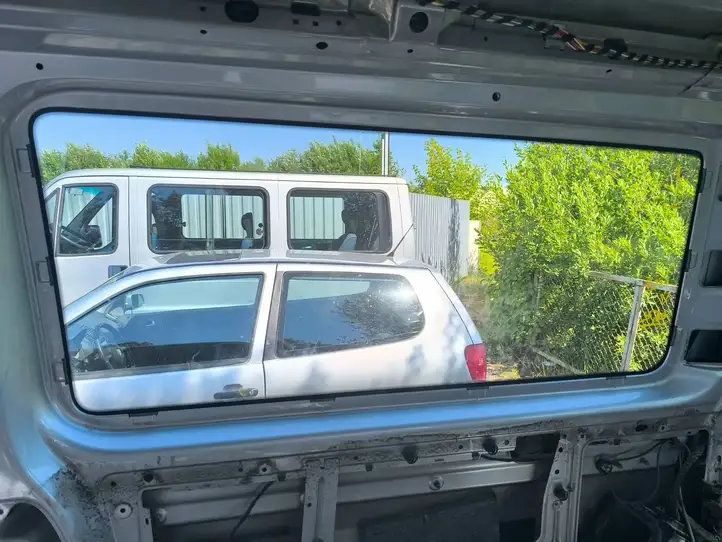 Volkswagen Transporter - Caravelle T5 (2003 - 2009) 43R00049 Заднее боковое стекло — фото 4