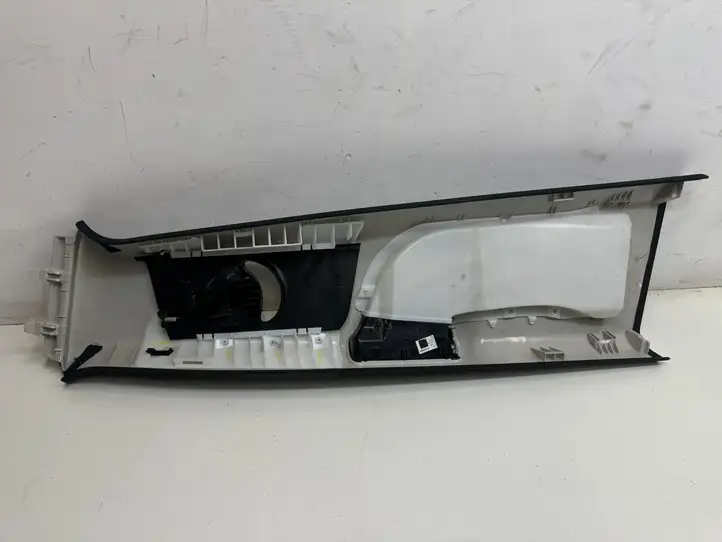 Mercedes-Benz GLE W167 (2019 - ) A1676905800 Верхняя обшивка стойки B — фото 3