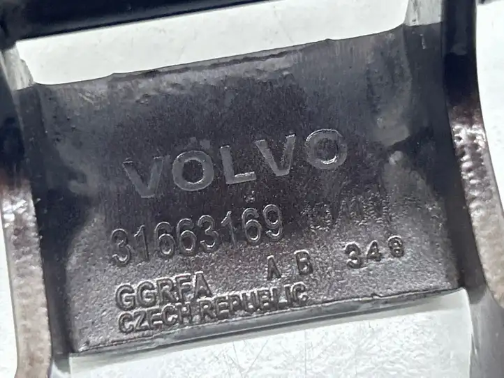 Volvo XC40 (2017 - ) 31663169 Комплект петель багажной двери — фото 5