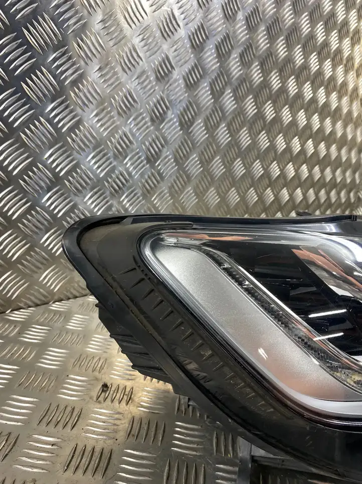 Audi A6 C7 (2011 - 2014) 4G0941034A Передняя фара — фото 7
