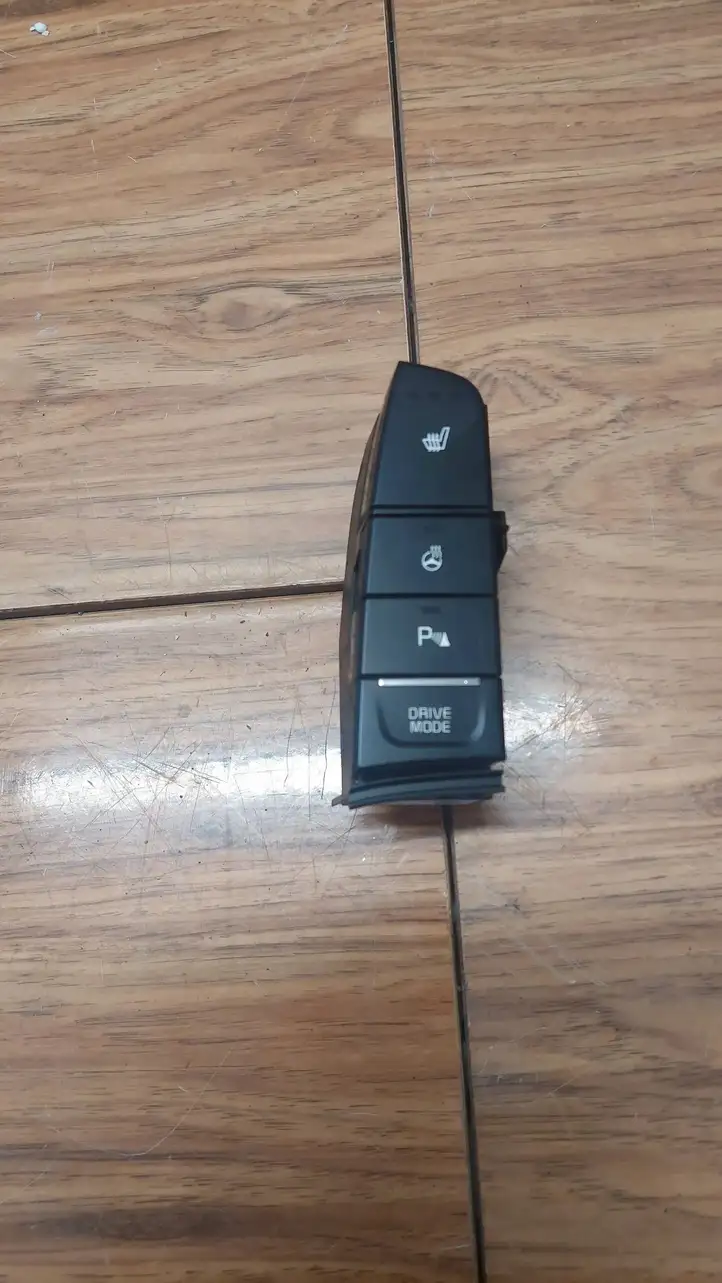 Kia Niro (2016 - ) 93315-q4950 Кнопка обогрева рулевого колеса — фото 1