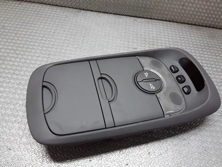 Kia Sorento (2002 - 2006) 940A03E010 Передняя подсветка — фото 3