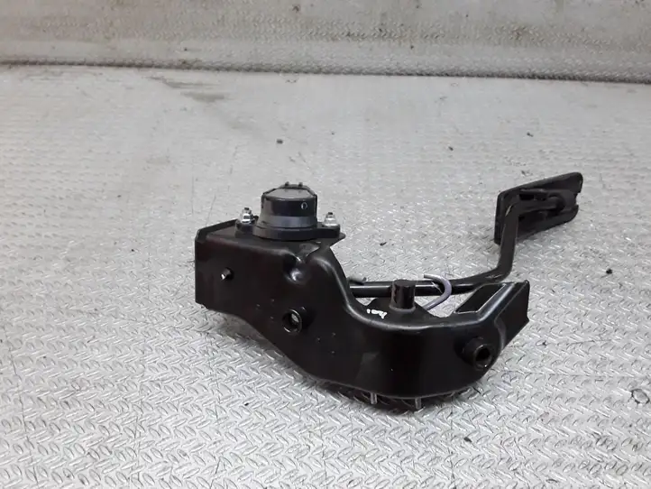 Toyota Avensis T250 (2003 - 2006) 7811135030 Педаль акселератора — фото 2