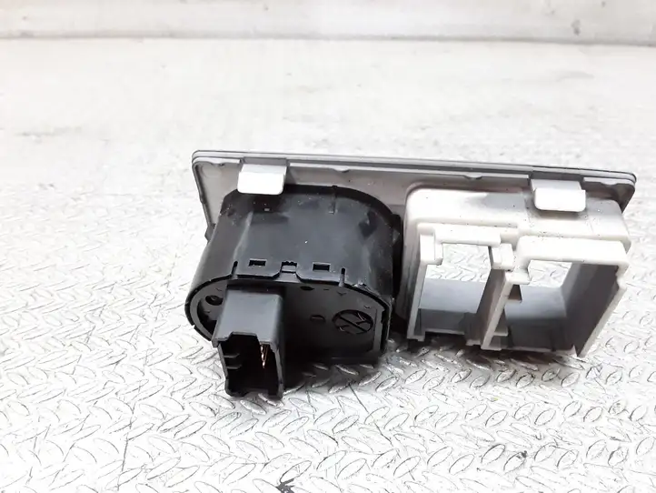 Kia Sorento (2002 - 2006) 612W16240 Включатель блокировки дифференциалов — фото 2