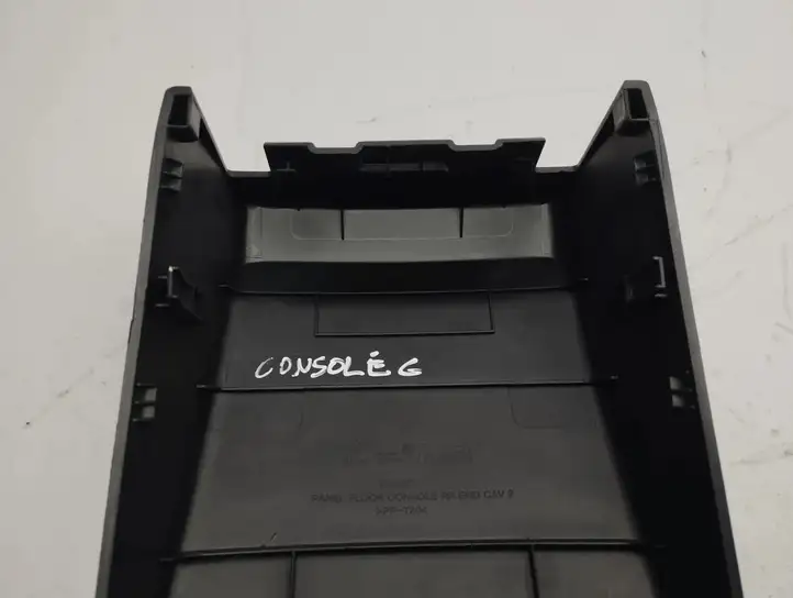 Suzuki Vitara (2018 - ) 2380571 Другая деталь консоли (туннеля) — фото 7