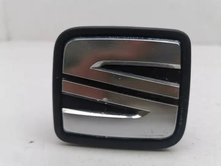 Seat Leon IV (2020 - ) 5FA827565D Ручка багажной двери — фото 1