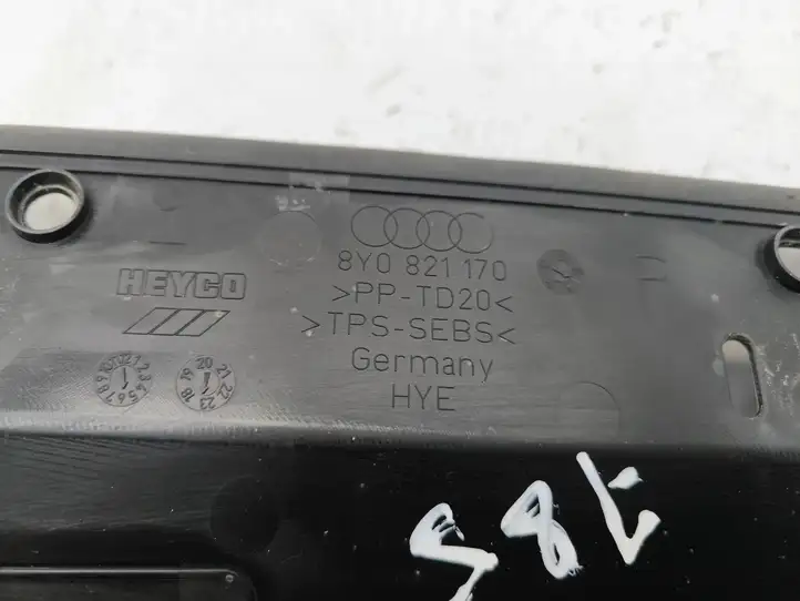 Audi A3/S3 8Y (2020 - ) 8Y0821169 Прочие детали моторного отсека — фото 6