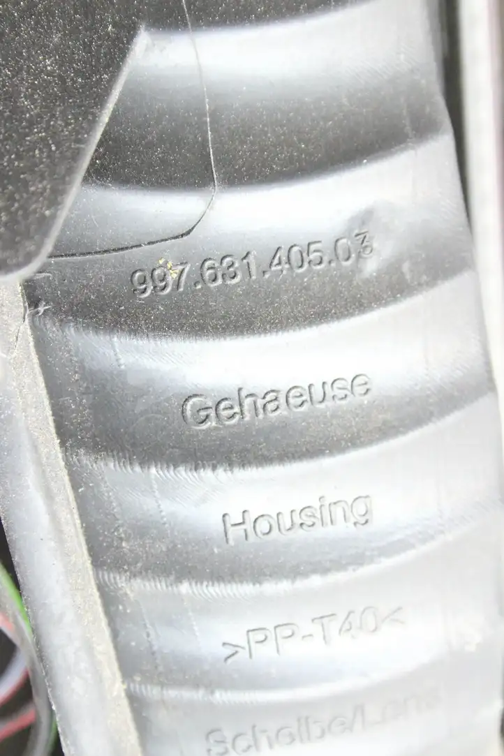 Porsche 997 (2004 - 2012) 99763140503 Задний фонарь в кузове — фото 3