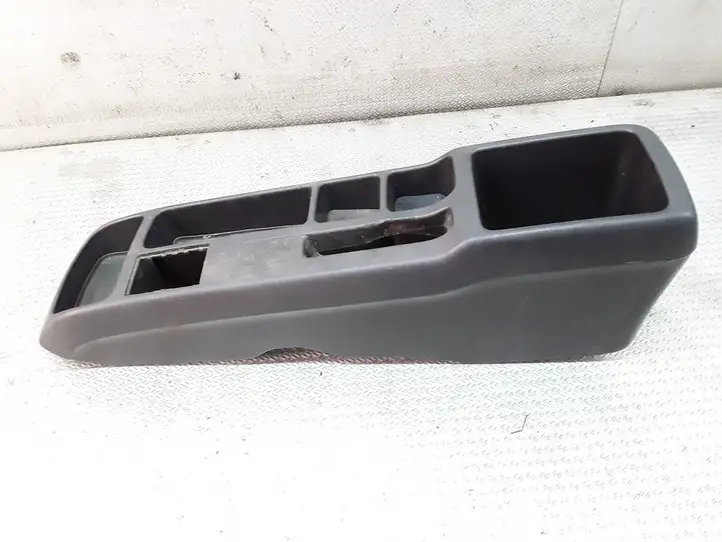 Toyota Corolla Verso E121 (2001 - 2004) 5891113060 Центральная консоль — фото 1