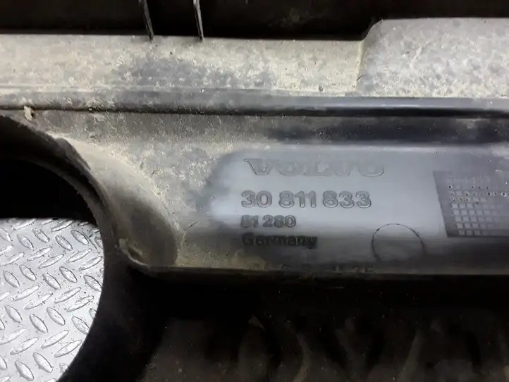 Volvo S40, V40 (2000 - 2004) 30811833 Крышка двигателя декоративная — фото 2