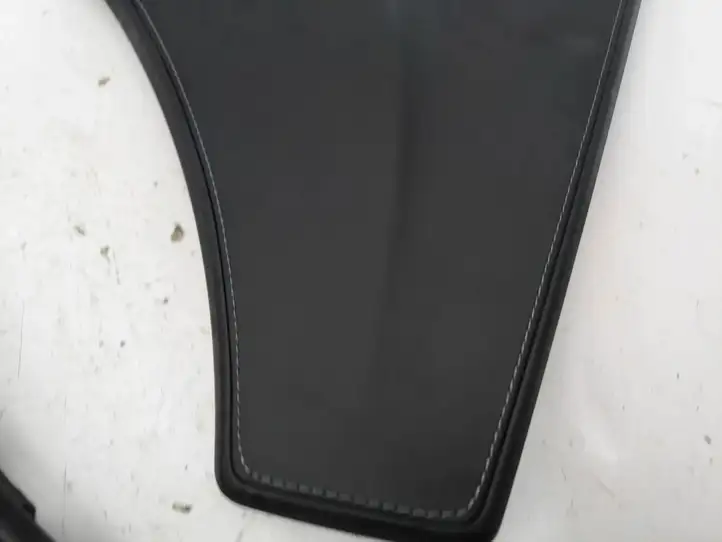 Tesla Model S (2012 - 2016) 100822701F Боковая отделка панели приборов — фото 10
