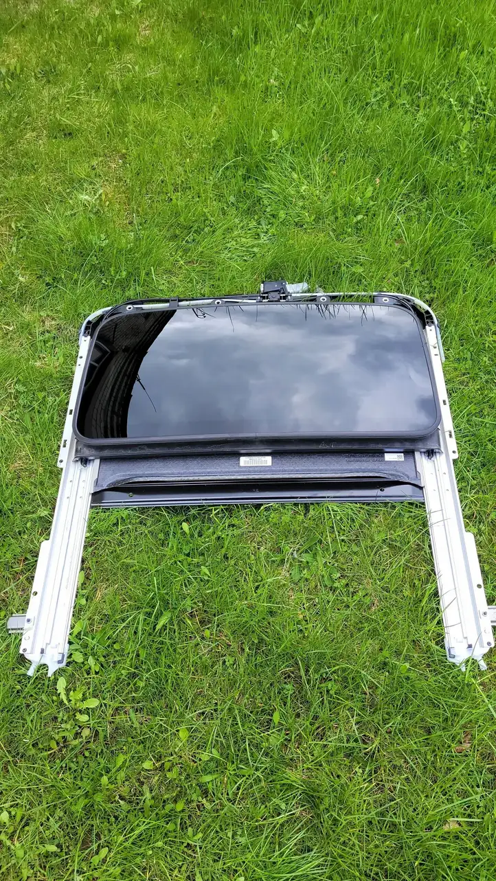 Subaru Outback (BS) (2014 - 2019) Стекло люка — фото 1