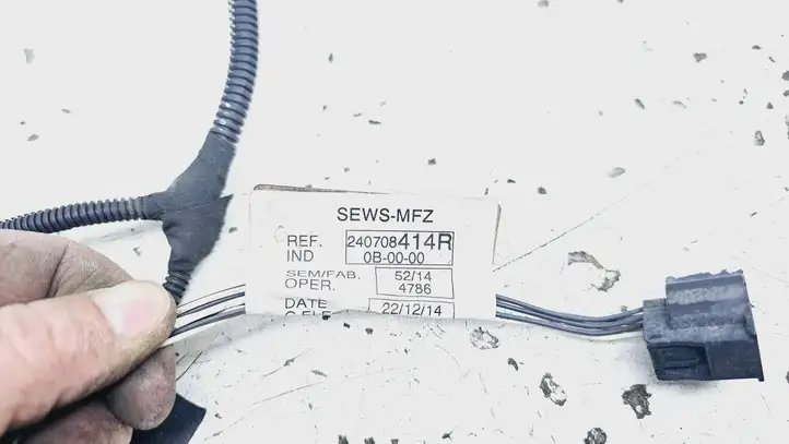 Renault Captur (2013 - 2020) 240708414R Прочая электропроводка — фото 3