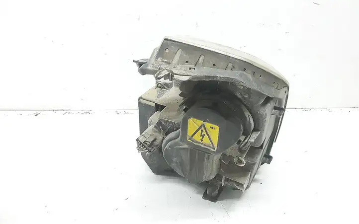 Renault Vel Satis (2005 - 2009) Передняя фара — фото 2