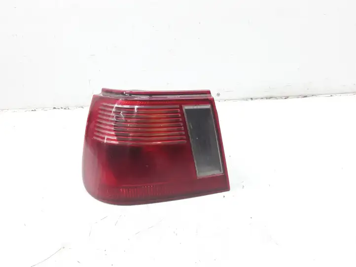 Seat Ibiza II (6k) (1999 - 2002) 6K6945095J Задний фонарь в кузове — фото 1
