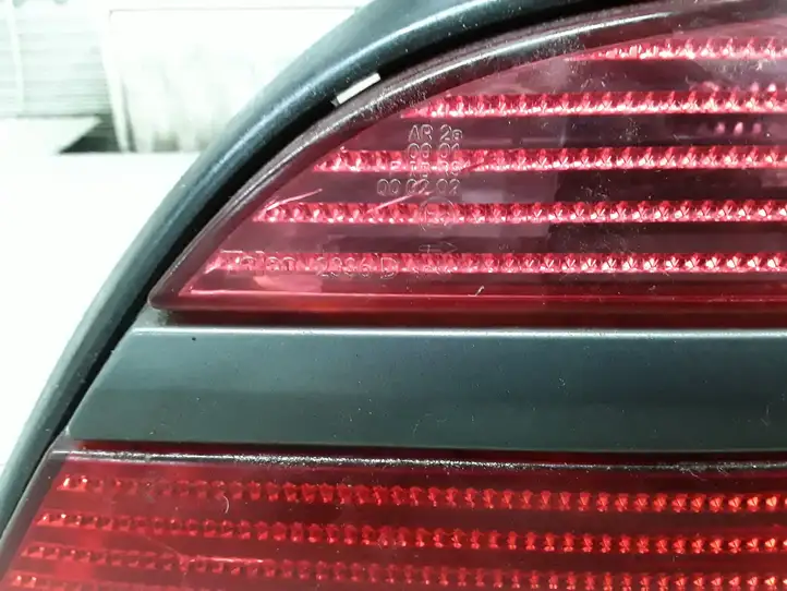 Peugeot 406 (1999 - 2006) 9630364777 Задний фонарь в кузове — фото 4