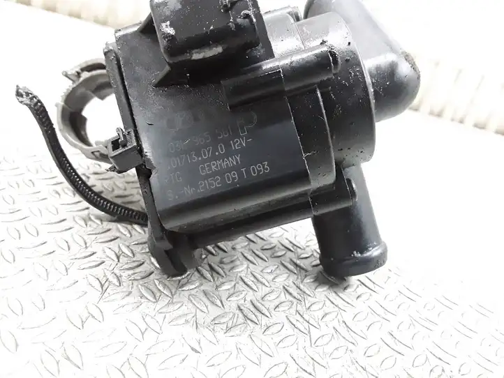 Seat Exeo (3R) (2008 - 2013) 03L965561 Электроциркуляционный насос — фото 2