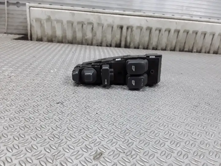 Volvo S40, V40 (2000 - 2004) 30889749 Кнопка стеклоподъемников — фото 1