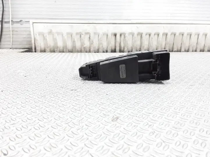 Volvo S40, V40 (2000 - 2004) 30889749 Кнопка стеклоподъемников — фото 2