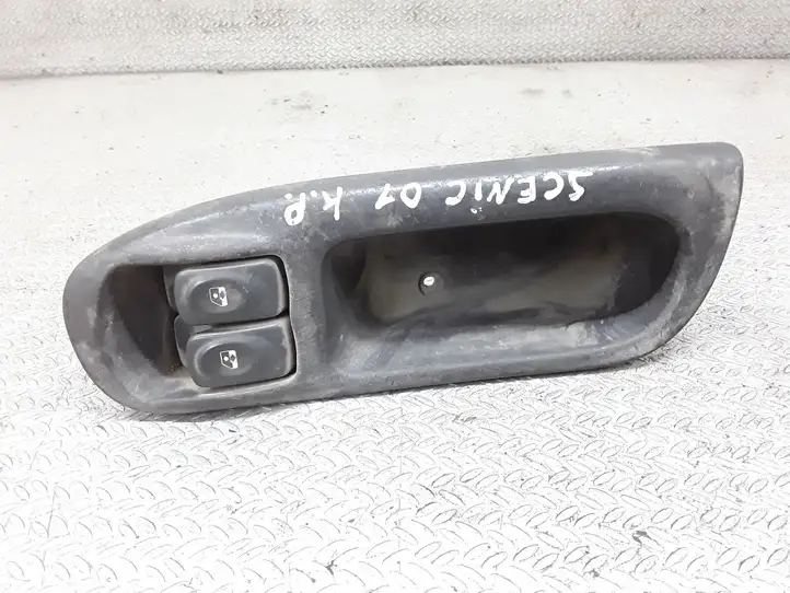 Renault Scenic I (1996 - 2003) Кнопка стеклоподъемников — фото 1