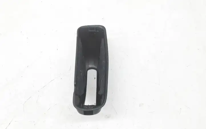 Toyota Avensis Verso (2001 - 2004) 5894144020 Отделка ручного тормоза — фото 3