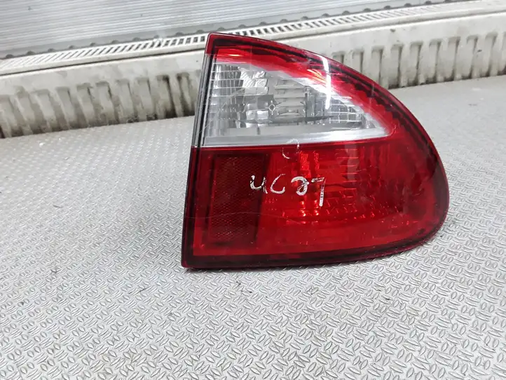 Seat Leon (1M) (1998 - 2006) 1M6945112 Задний фонарь в кузове — фото 1