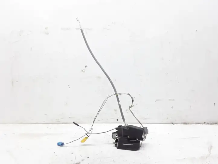 Mercedes-Benz Vaneo W414 (2001 - 2005) 456204001002 Замок передней двери — фото 1