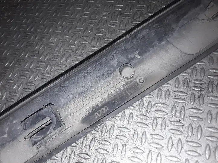 Renault Clio II (2001 - 2005) 8200289931 Молдинги задней двери — фото 3