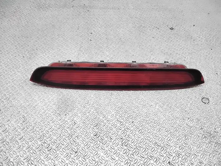 Toyota Corolla Verso E121 (2001 - 2004) E43020002 Дополнительный стоп фонарь — фото 1