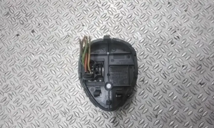 Citroen C5 (2004 - 2008) 9633261277 Включатель регулировки высоты / жесткости ходовой части — фото 2
