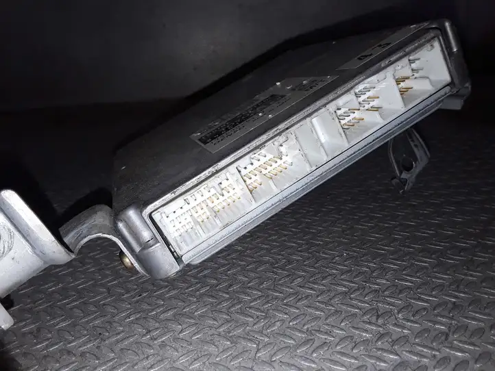 Toyota Avensis Verso (2001 - 2004) 8966144300 Блок управления двигателем (ЭБУ) — фото 2