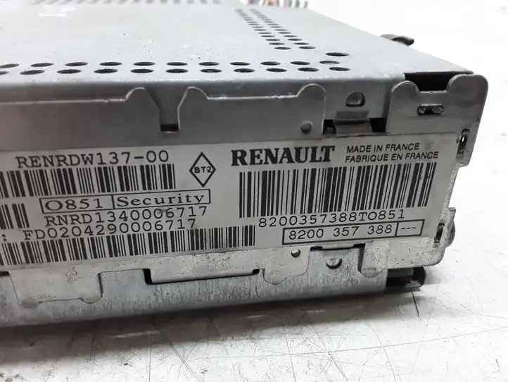 Renault Modus (2004 - 2007) 8200357388 Магнитола / мультимедийная система — фото 3