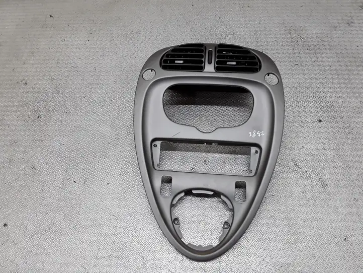 Citroen Xsara Picasso (1999 - 2012) 9631315877 Отделка блока климат-контроля — фото 1