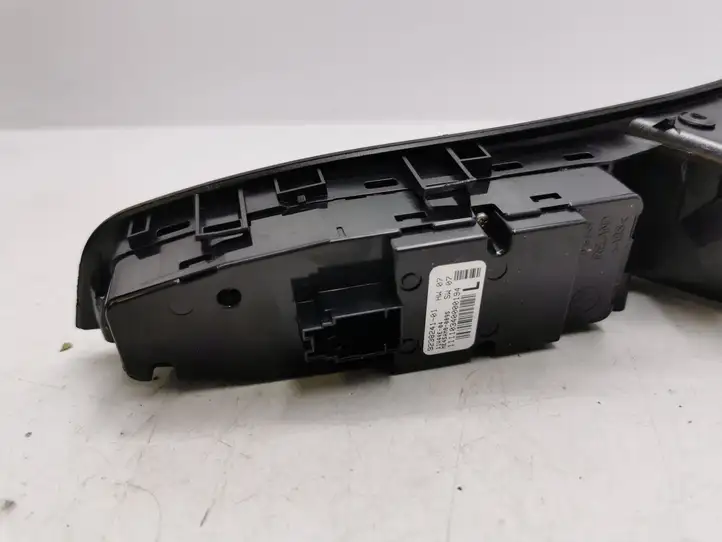 BMW 5 F10 F11 (2009 - 2016) 9238241 Блок кнопок стеклоподъемников — фото 3