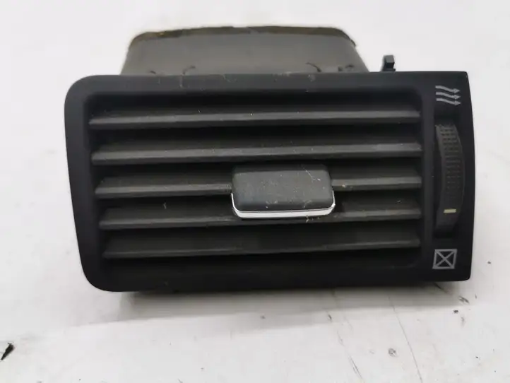 Toyota Corolla E120 E130 (2004 - 2007) Боковой воздушный дефлектор — фото 1