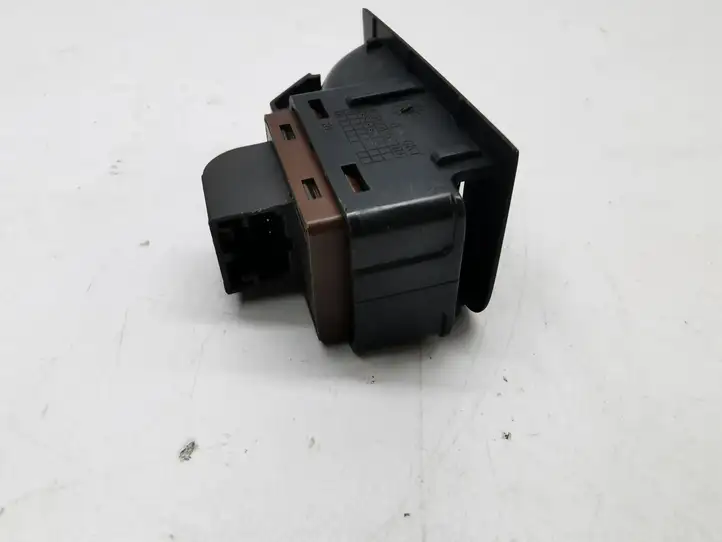 Audi A6 C7 (2014 - 2018) 4G2959830 Кнопка закрытия крышки багажника — фото 2