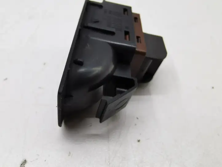 Audi A6 C7 (2014 - 2018) 4G2959830 Кнопка закрытия крышки багажника — фото 3