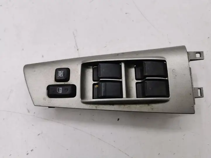 Toyota Corolla E120 E130 (2004 - 2007) 54035084 Кнопка стеклоподъемников — фото 1