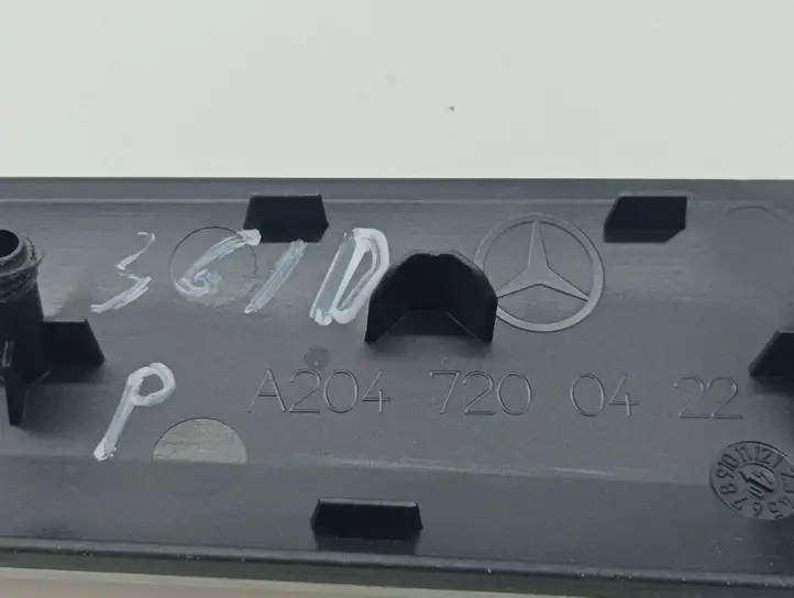 Mercedes-Benz C W204 (2007 - 2014) A2047200422 Декоративная накладка передней двери — фото 5