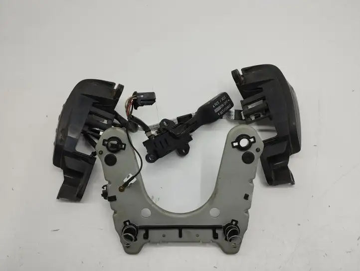 Toyota Avensis T250 (2003 - 2006) 1521Z37 Кнопки на рулевом колесе — фото 5